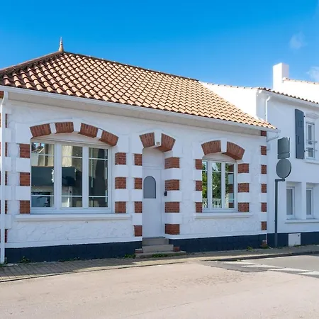 Vila Propriete 8 Avec Jardin *