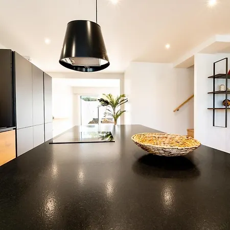 Villa Propriete 8 Avec Jardin *